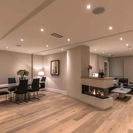 The Pierce Brosnan Suite - Hiphipstay-2